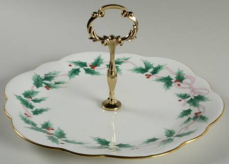 Ribbon Holly Round Serving Plate with Handle (DP)
