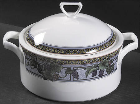 Royal Harvest 1.5 Qt Round Covered Casserole