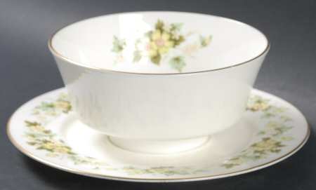 Rosecrest Gravy Boat with Attached Underplate