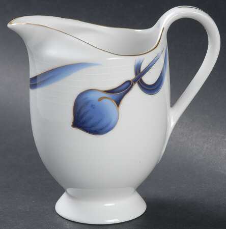 Sapphire Silhouette Creamer