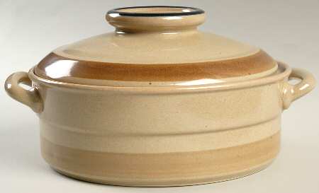 Seaside 2.5 Qt Round Covered Casserole