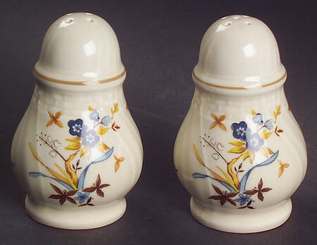Shangri-La (D1001, Fine Ivory) Salt & Pepper Set