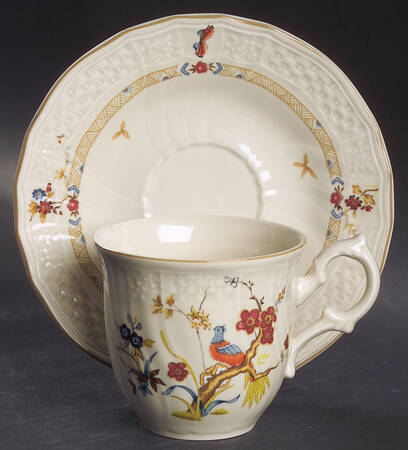 Shangri-La (D1001, Fine Ivory) Flat Cup & Saucer Set