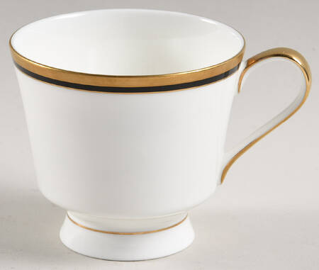 Skidmore Footed Cup