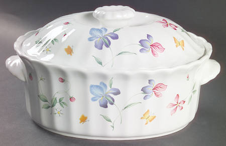 Sorrento 2 Quart Oval Covered Casserole
