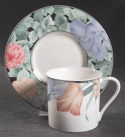 Flat Cup & Saucer Set