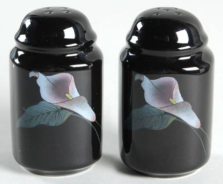 Tres Chic Salt & Pepper Set