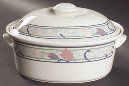 Tropical Island 1.5 Quart Oval Covered Casserole