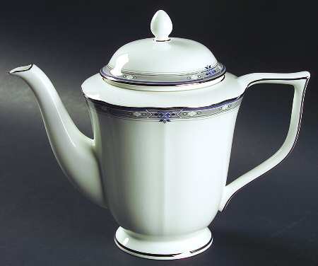 Trousseau (CAP04, Bone China) Coffee Pot & Lid