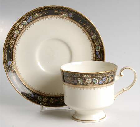 Footed Cup & Saucer Set