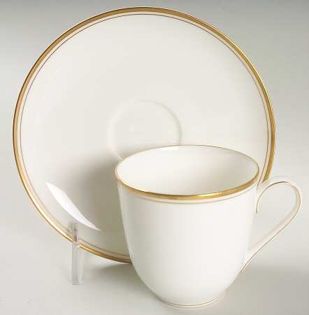 Vassar Flat Cup & Saucer Set