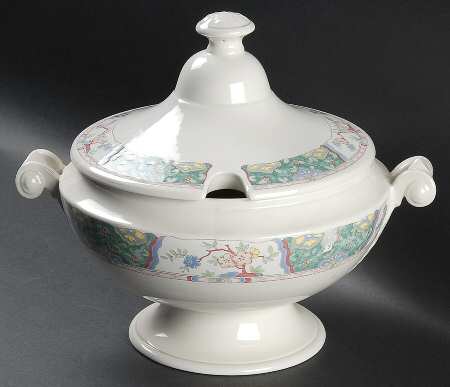 Villa Medici Tureen &  Lid