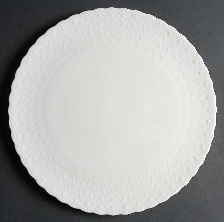 White Silk Cake Plate
