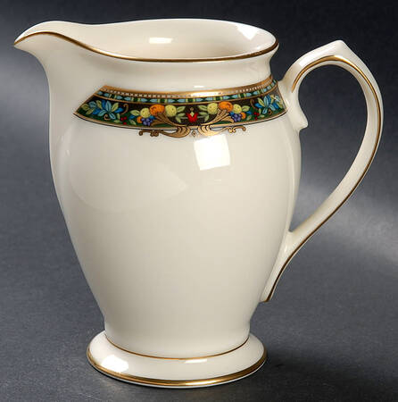 Wilshire Lane Creamer