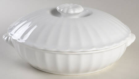 Yardley 1.5 Qt Round Covered Casserole