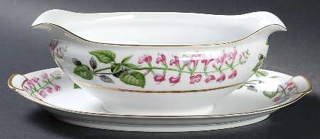 Sylvia Gravy Boat with Attached Underplate
