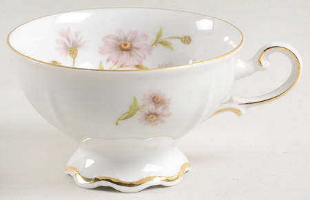 Daisy Bell Footed Cup