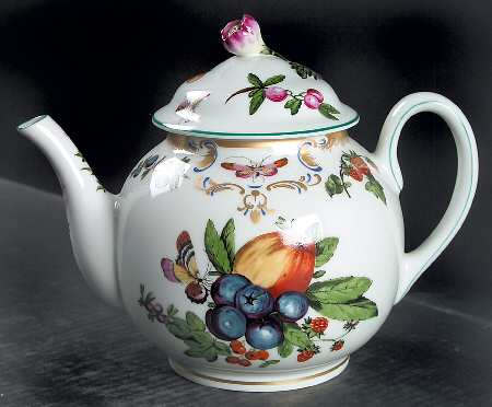 Duke of Gloucester Teapot & Lid