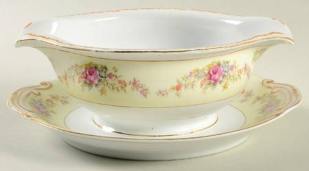MRU1 Gravy Boat with Attached Underplate by Maruichi