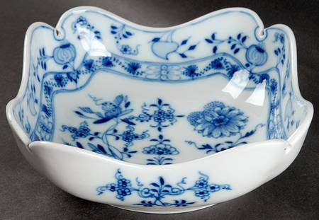 Blue Onion (Oval Backstamp) 6" Square Bowl
