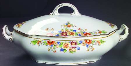 The Autumn Oval Covered Vegetable