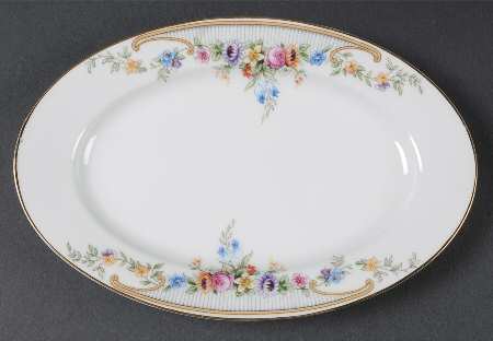 The Kenmore 9" Oval Serving Platter