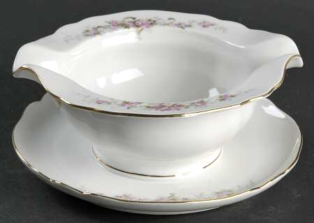 MUE3 Gravy Boat with Attached Underplate