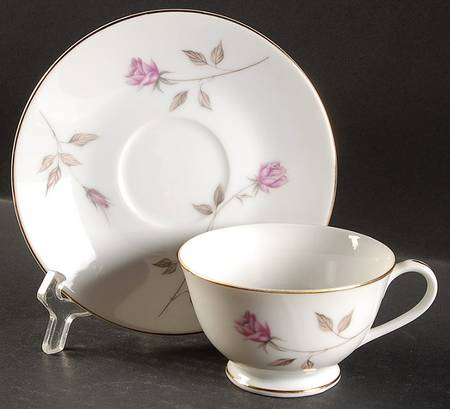 Rosetta Footed Cup & Saucer Set