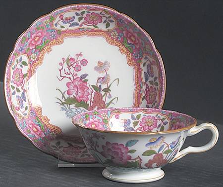 B488 Footed Cup & Saucer Set
