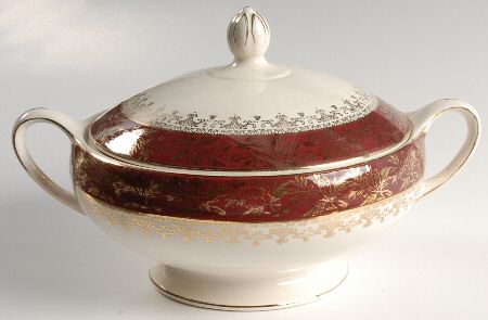 Golden Court Round Covered Vegetable by J & G Meakin