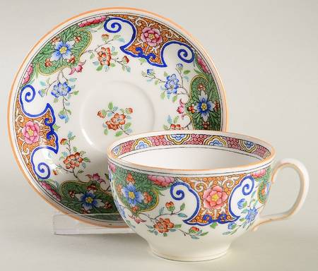 B157 Flat Cup & Saucer Set