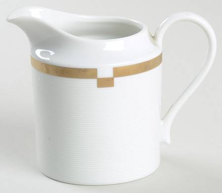 Invitation Gold Creamer
