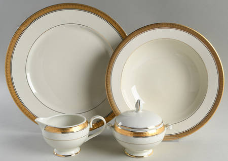 Palatial Gold 5 Piece Hostess Set