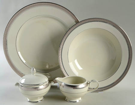 Palatial Platinum 5 Piece Hostess Set
