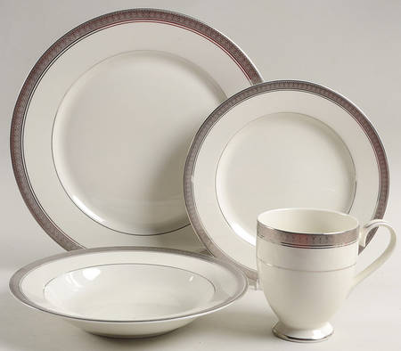Palatial Platinum 4 Piece Place Setting