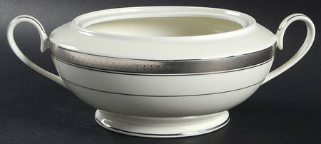 Palatial Platinum 2 Qt Round Covered Casserole No Lid