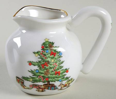 Home for the Holidays (Gold Band&Trim) Creamer