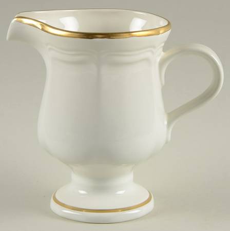 Country Gold Creamer