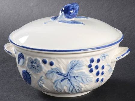 Berry Fling Individual Casserole & Lid