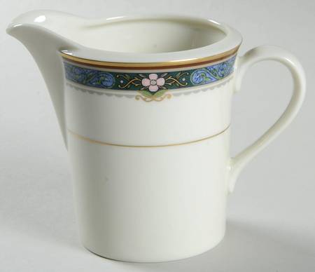 Serena Blue Creamer