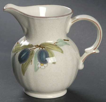 Country Lane Creamer