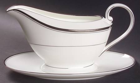 Gothic Platinum Gravy Boat & Underplate