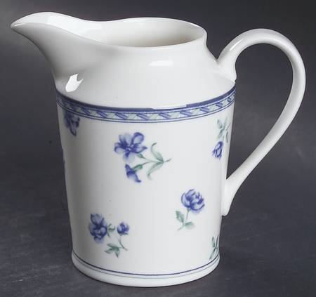 Blue Medley Creamer