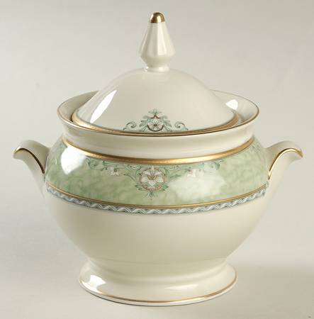 Emerald Park Sugar Bowl & Lid
