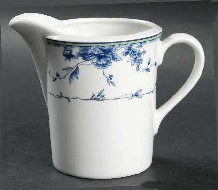 Regency Hall Creamer