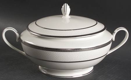 Imperial Flair Platinum 2 Qt Round Covered Casserole
