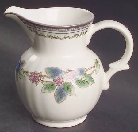 Country Harvest Creamer