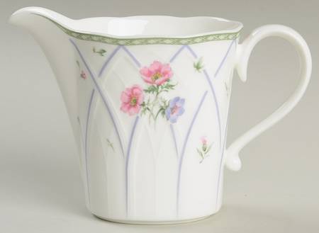 Spring Prose Creamer