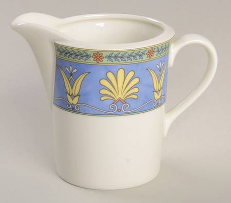 Hampton Court Creamer