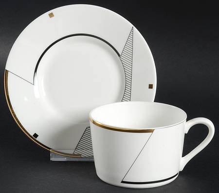 Geometry Gold Flat Cup & Saucer Set